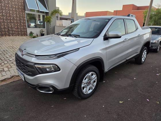 FIAT TORO 1.8 16V EVO FLEX ENDURANCE AT6 FIAT TORO 1.8 16V EVO FLEX ENDURANCE AT6